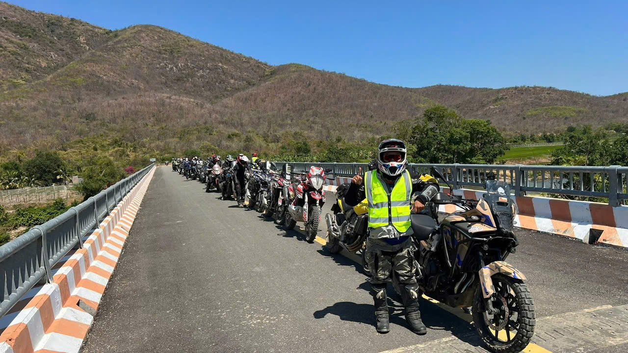 Guided Vietnam motorbike tour photo 12